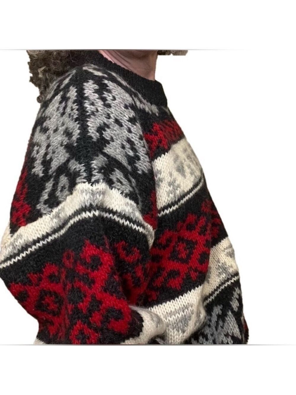 VINTAGE 100% Virgin Wool Pullover Crew Neck Sweater Black Cream Grey Red Unisex
